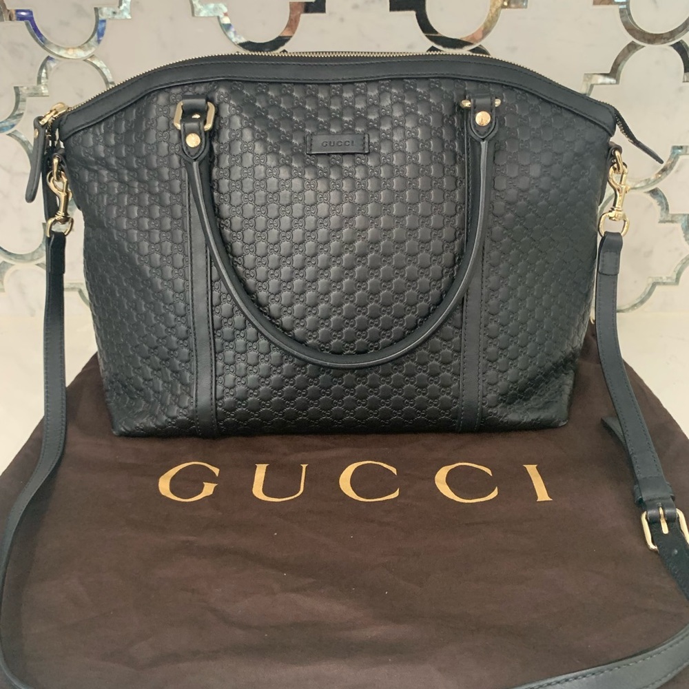 GUCCI Authentic Microguccissima Medium Dome Bag Black